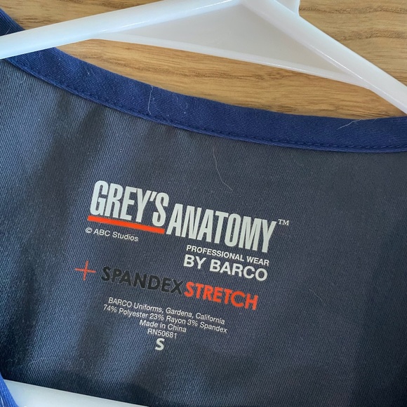 Scrubs - Picture 1 of 7